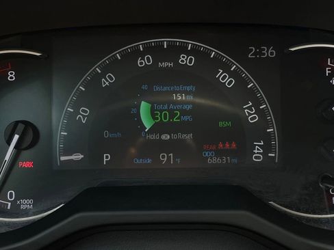 Used 2023 Toyota RAV4 XLE FWD image 16
