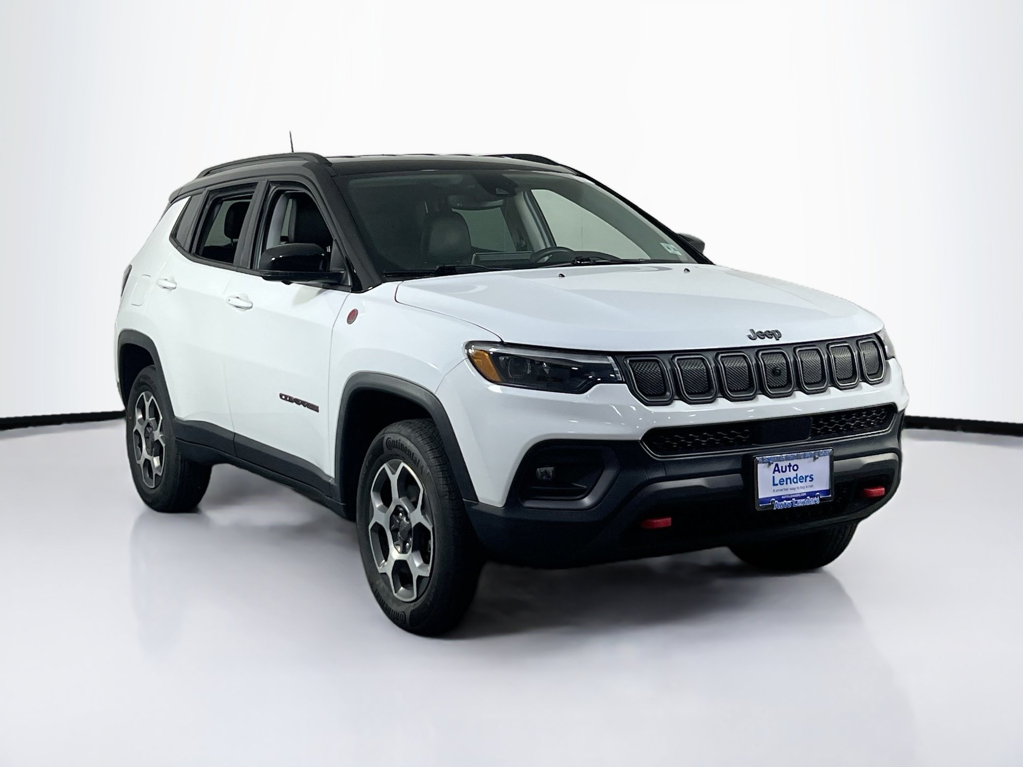 Used 2022 Jeep Compass Trailhawk w/ Trailhawk Elite Group AWD/4WD image 3