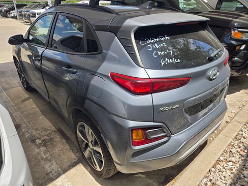Used 2021 Hyundai Kona Limited FWD image 6