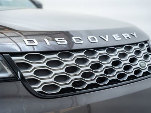 Used 2024 Land Rover Discovery Metropolitan Edition AWD/4WD image 14