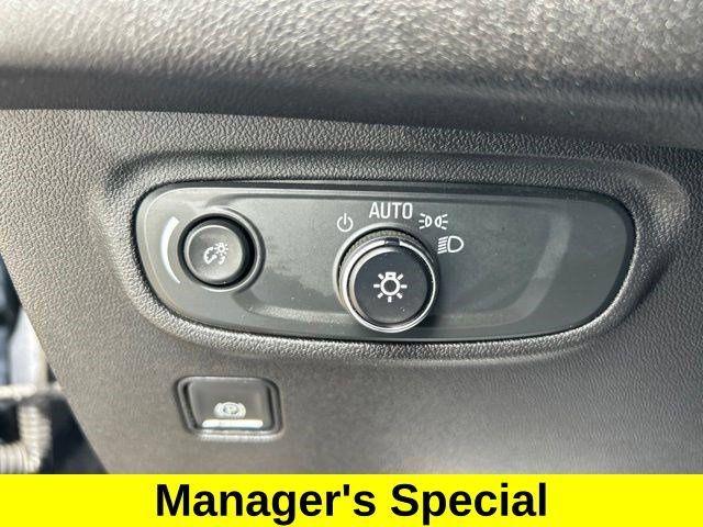 Used 2024 GMC Terrain SLE w/ Driver Convenience Package FWD image 19