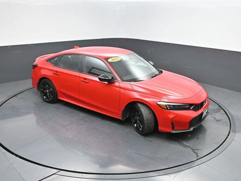 Used 2025 Honda Civic Sport image 32