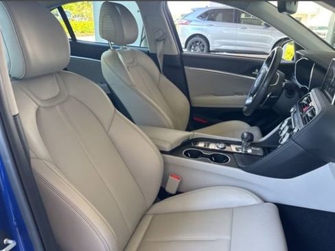 Used 2020 Genesis G70 2.0T image 9