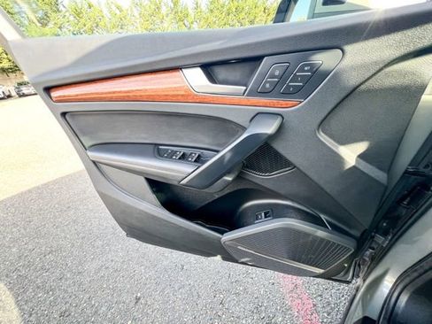 Used 2023 Audi Q5 2.0T Premium Plus image 18