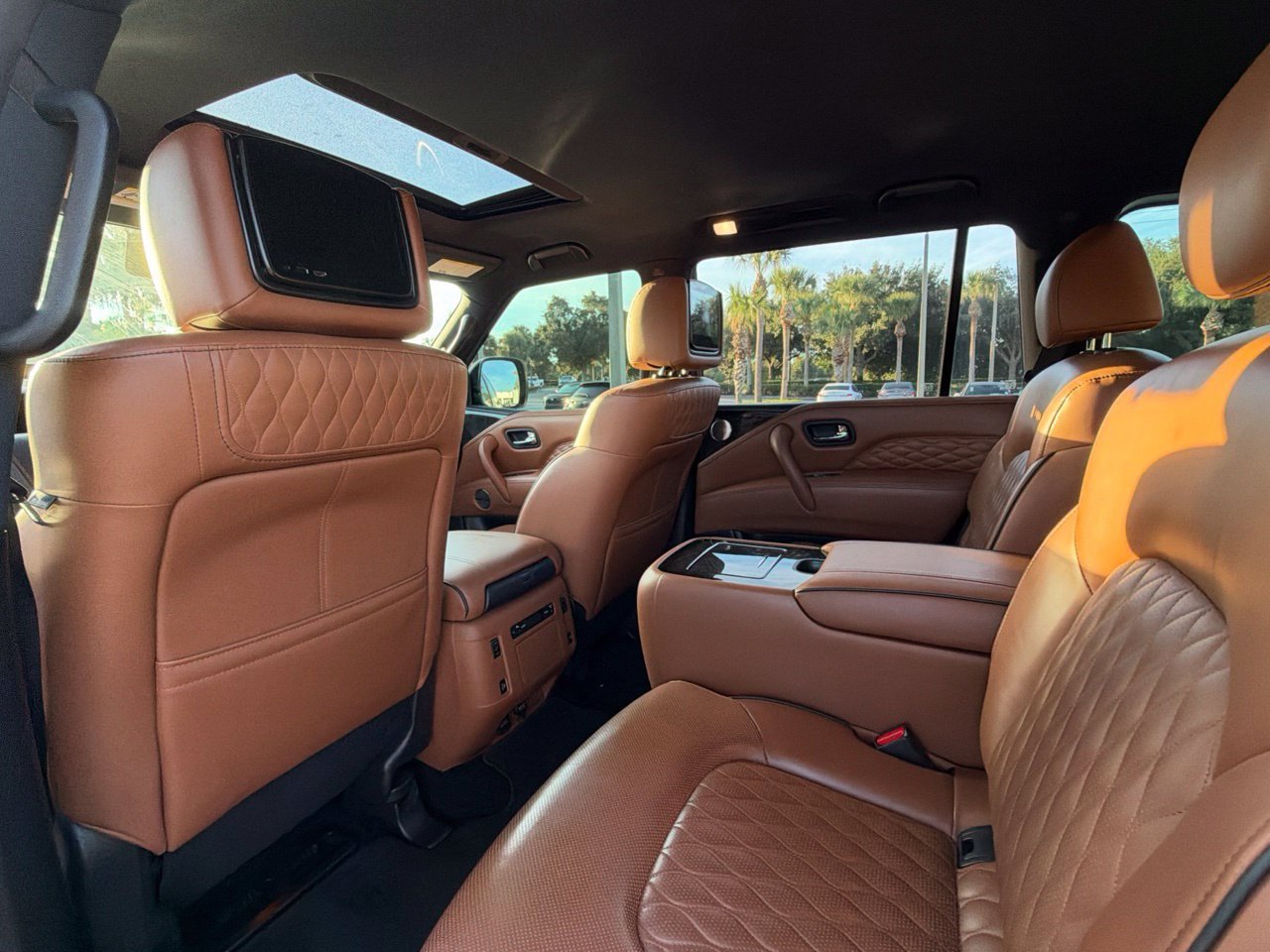 Used 2023 INFINITI QX80 Sensory w/ Cargo Package AWD/4WD image 8