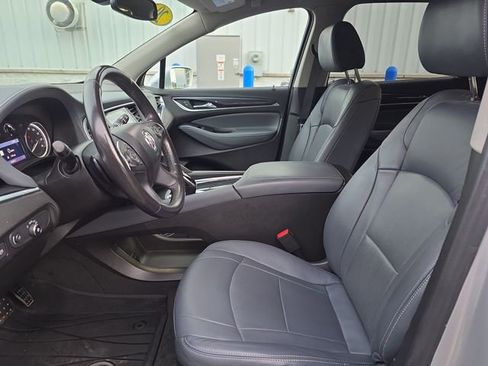 Used 2020 Buick Enclave Essence w/ Sound and Sites Package image 9