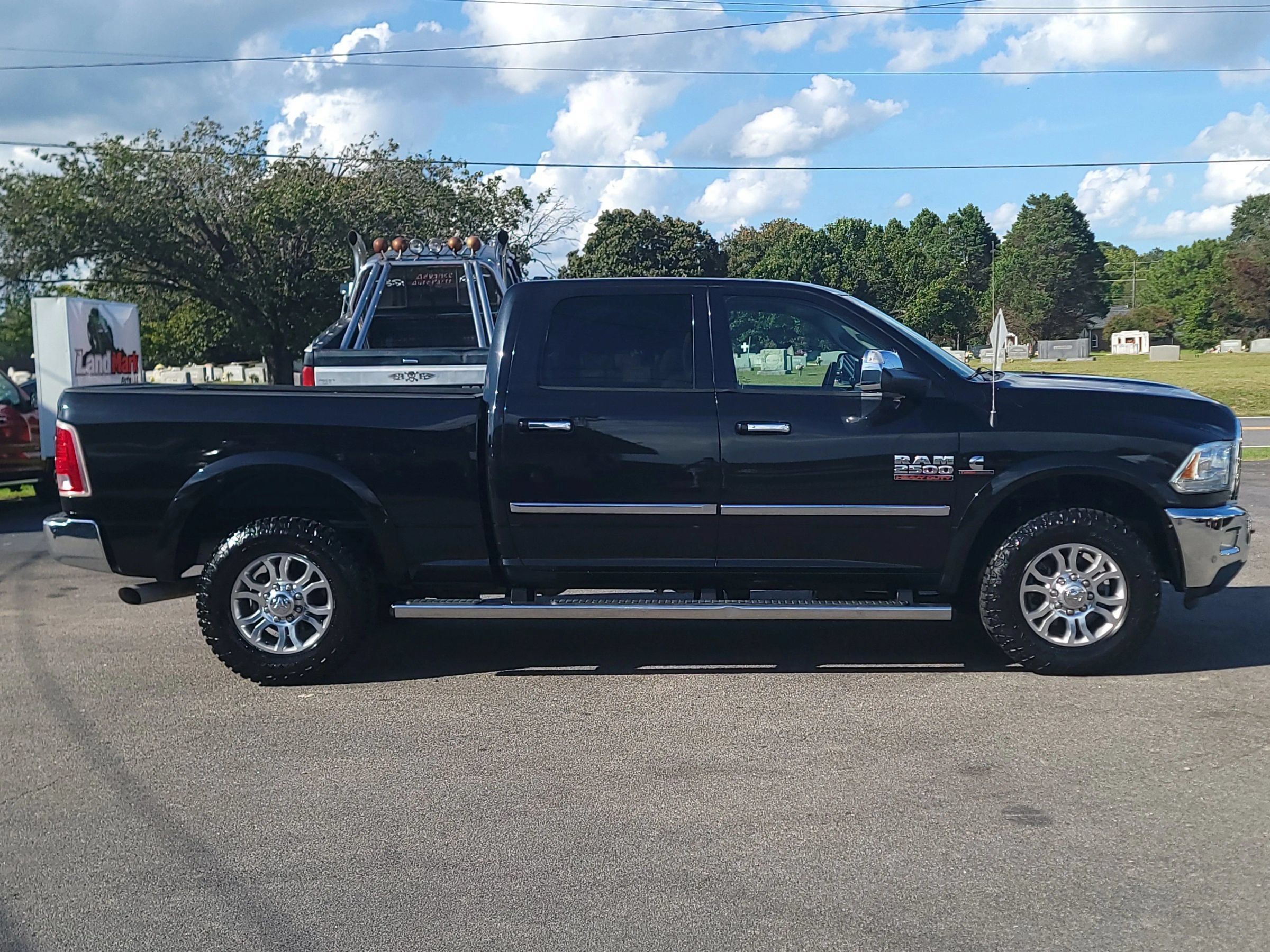 Used 2016 RAM 2500 Laramie RWD image 3
