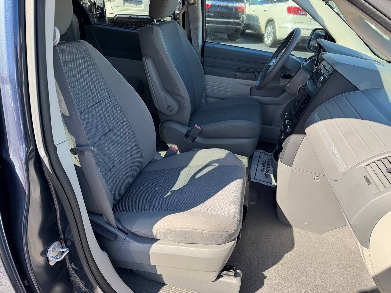 Used 2009 Dodge Grand Caravan SE w/ Climate Group FWD image 21