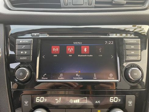 Used 2020 Nissan Rogue SV AWD/4WD image 10