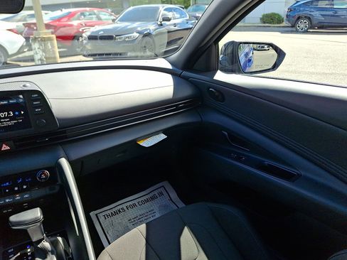 New 2025 Hyundai Elantra Sport w/ Cargo Package image 11