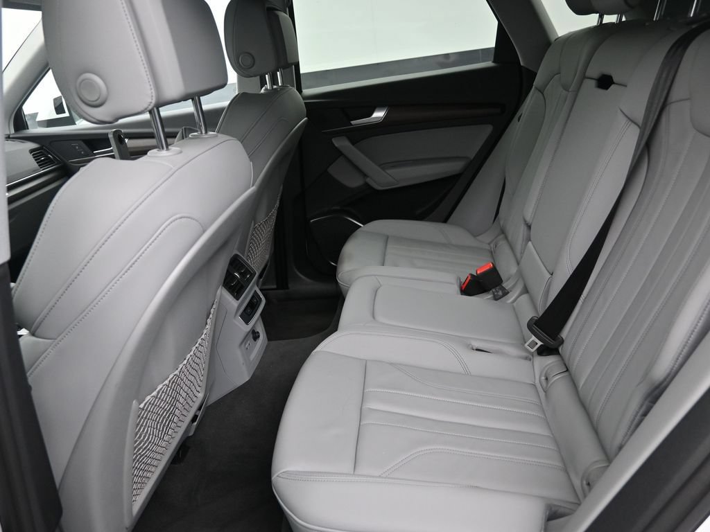 Used 2024 Audi Q5 2.0T Premium AWD/4WD image 13