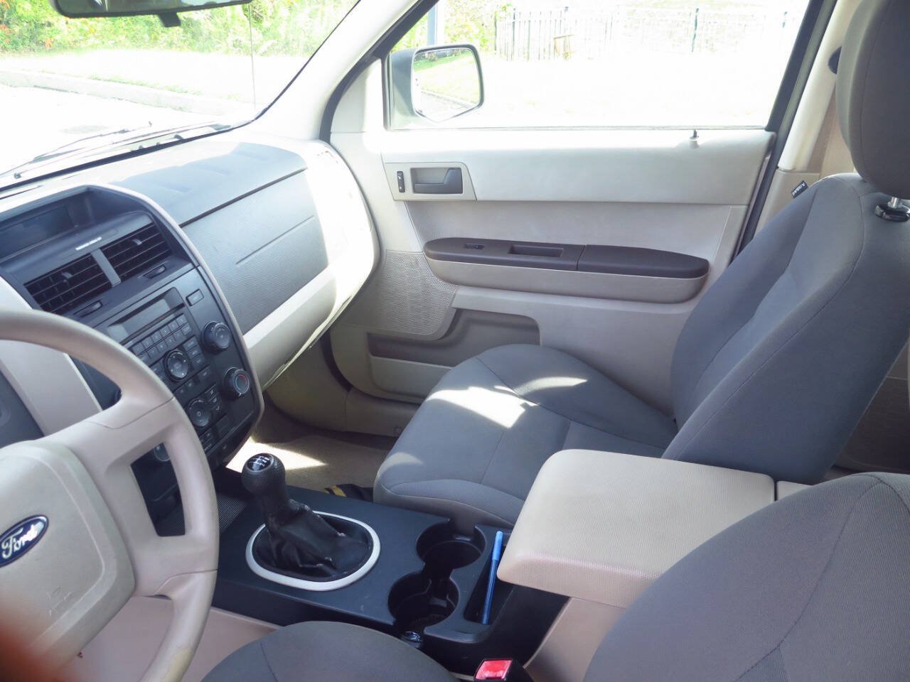 Used 2008 Ford Escape XLS FWD image 14