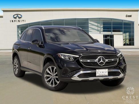 Used 2024 Mercedes-Benz GLC 300 4MATIC image 1