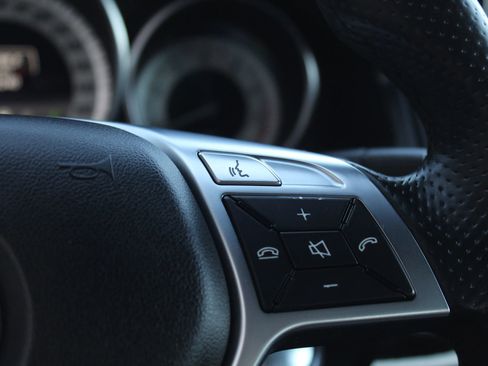 Used 2014 Mercedes-Benz E 550 Coupe image 24