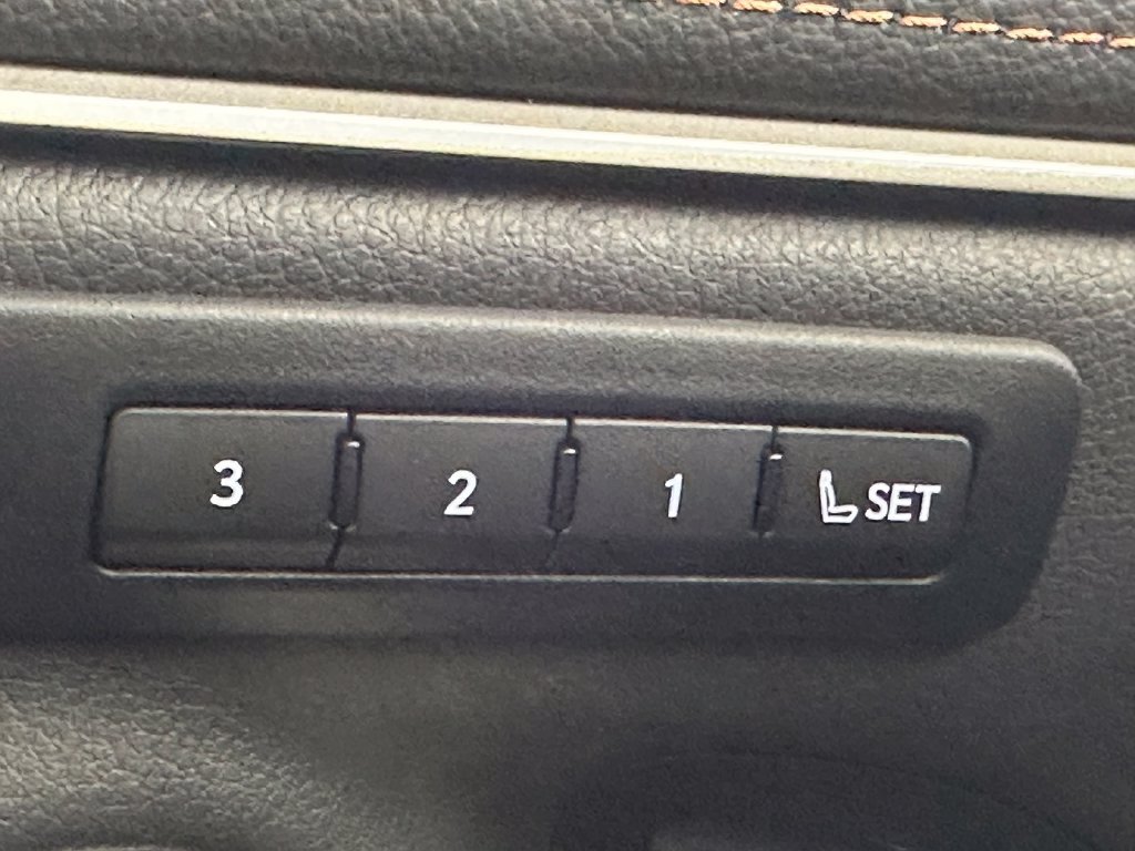 Used 2025 Lexus ES 350 w/ Accessory Package (Z2) FWD image 40