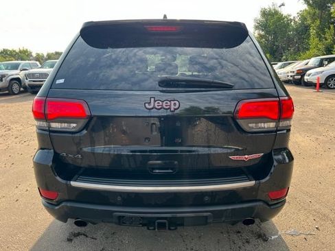Used 2017 Jeep Grand Cherokee Trailhawk w/ Trailhawk Luxury Group AWD/4WD image 4