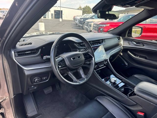 Used 2021 Jeep Grand Cherokee L Overland w/ Luxury Tech Group IV AWD/4WD image 11