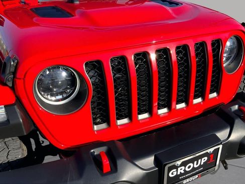 Used 2023 Jeep Gladiator Rubicon w/ LED Lighting Group AWD/4WD image 30