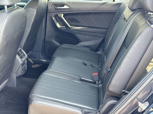 Used 2023 Volkswagen Tiguan SE w/ Panoramic Sunroof Package FWD image 20