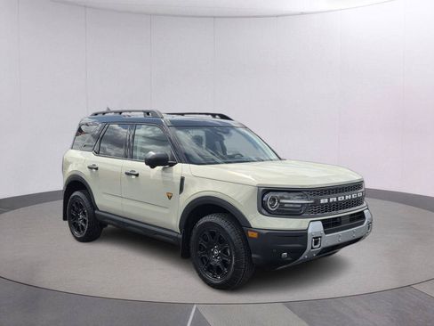 Used 2025 Ford Bronco Sport Badlands AWD/4WD image 3