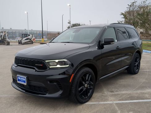 Used 2024 Dodge Durango GT image 8