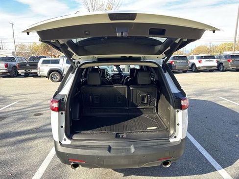 Used 2019 Chevrolet Traverse LT w/ LT Premium Package image 25