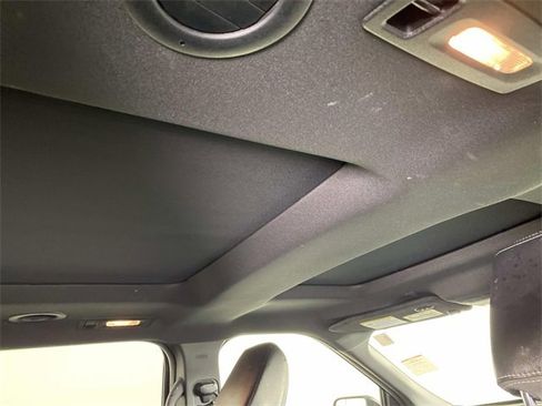 Used 2018 Ford Explorer Limited image 15