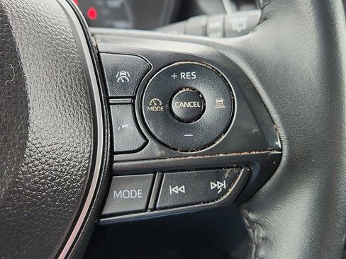 Used 2024 Toyota Corolla Cross AWD Hybrid image 18