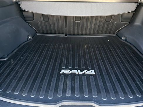 Used 2024 Toyota RAV4 XSE w/ Weather Package AWD/4WD image 17