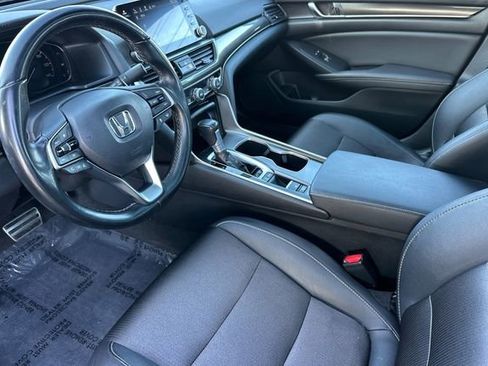 Used 2019 Honda Accord Sport image 14