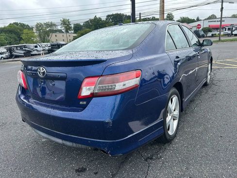 Used 2011 Toyota Camry SE image 8