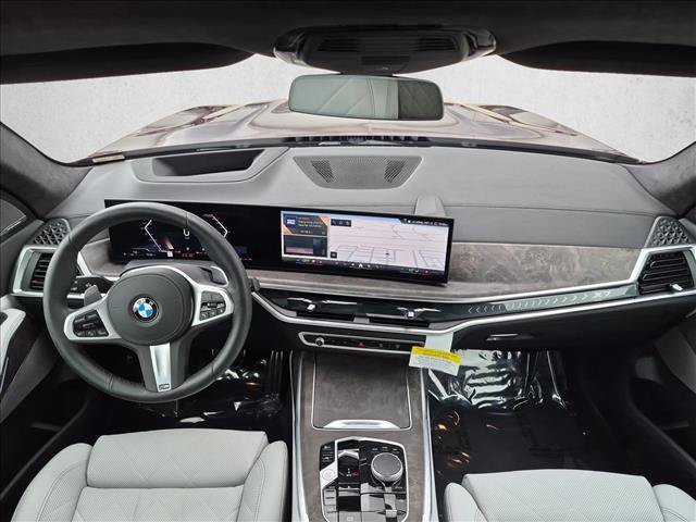 Certified 2026 BMW X7 xDrive40i w/ M Sport Package AWD/4WD image 21