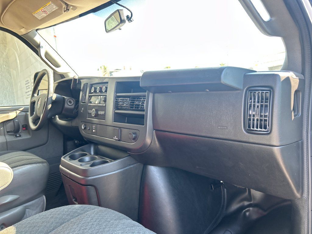 Used 2025 GMC Savana 2500 w/ Driver Convenience Package RWD image 16