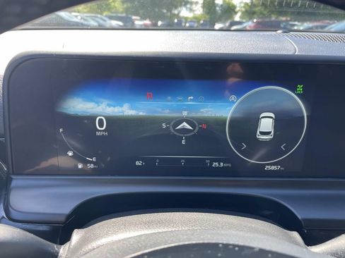 Used 2024 Kia Seltos S AWD/4WD image 32
