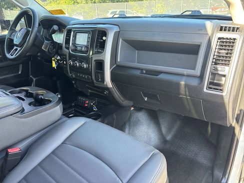 Used 2017 RAM 3500 Tradesman w/ Cold Weather Group image 11