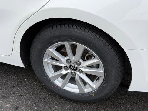 Certified 2025 Toyota Camry LE image 8