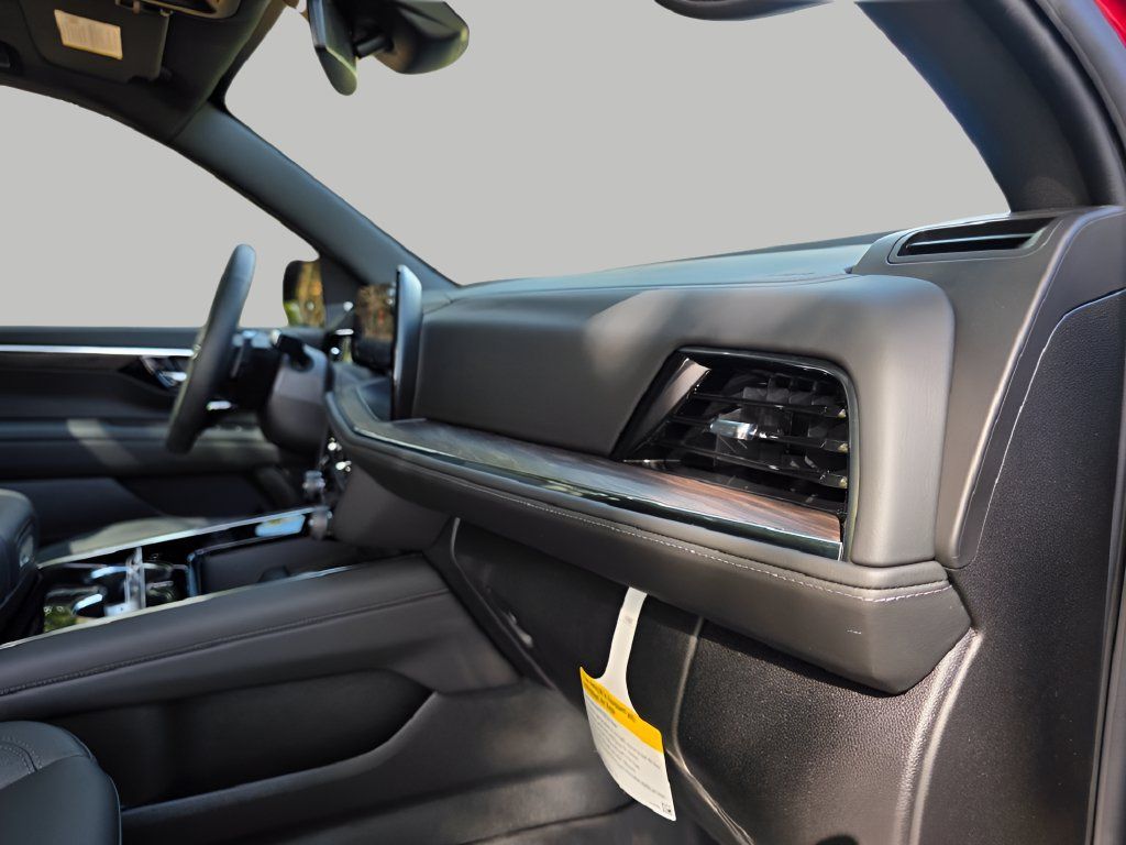 New 2026 Chevrolet Tahoe Z71 w/ Z71 Off-Road Package AWD/4WD image 17