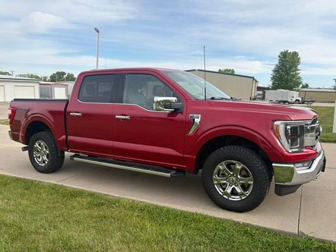 Used 2022 Ford F150 Lariat w/ Equipment Group 502A High AWD/4WD image 3