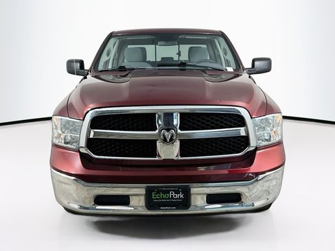 Used 2019 RAM 1500 Classic SLT AWD/4WD image 2
