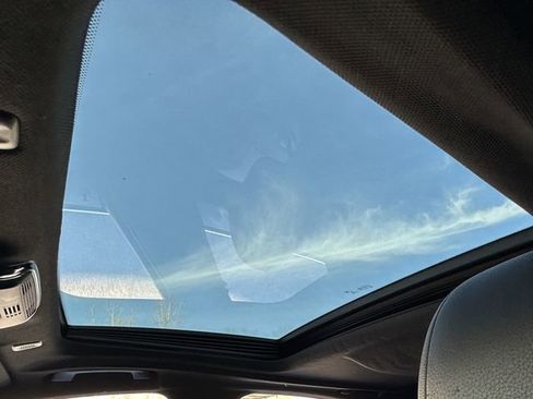 Used 2019 BMW 540i w/ Convenience Package image 32