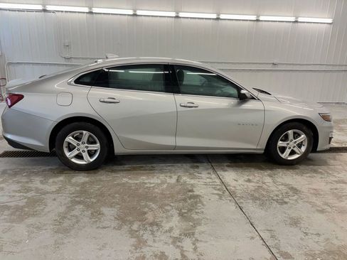 Used 2022 Chevrolet Malibu LT image 8