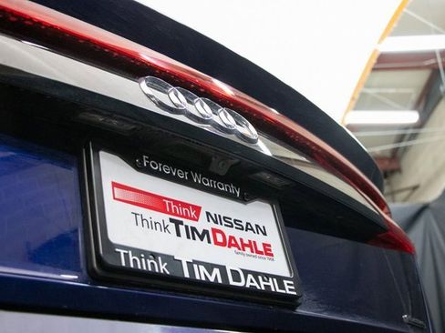 Used 2021 Audi Q8 Premium Plus image 13