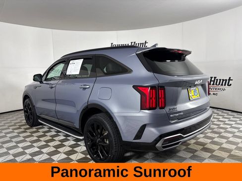 Used 2023 Kia Sorento SX AWD/4WD image 9