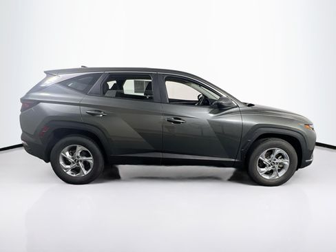 Used 2023 Hyundai Tucson SE AWD/4WD image 4