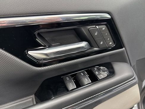 New 2025 GMC Sierra EV Denali image 17