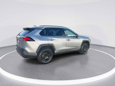Certified 2019 Toyota RAV4 XLE AWD/4WD image 8