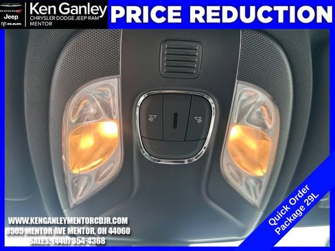 Used 2023 Jeep Compass Latitude AWD/4WD image 19