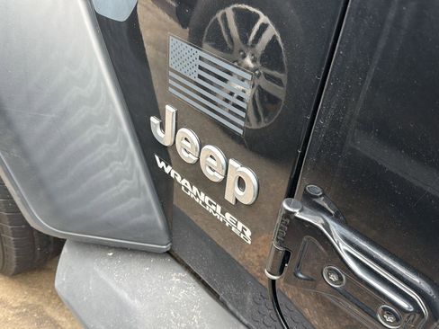 Used 2020 Jeep Wrangler Unlimited Sport image 10