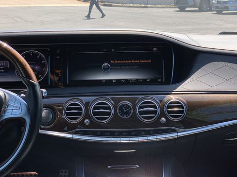 Used 2016 Mercedes-Benz S 550 Sedan image 31