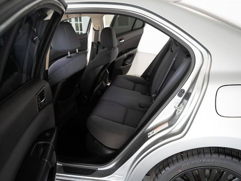 Used 2012 Suzuki Kizashi SE AWD/4WD image 11